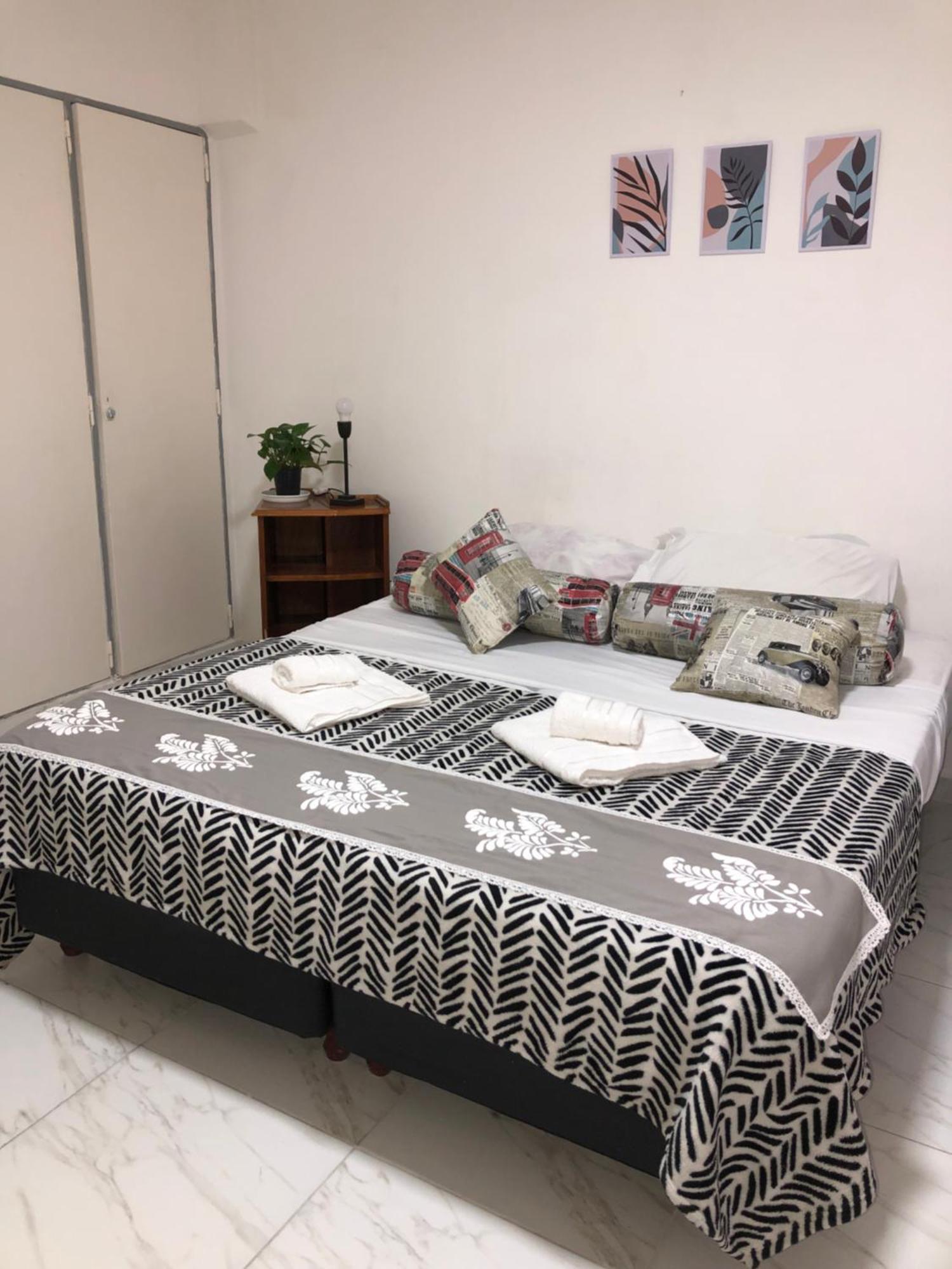 Av Corrientes Obelisco Apartment Буенос Айрес Екстериор снимка